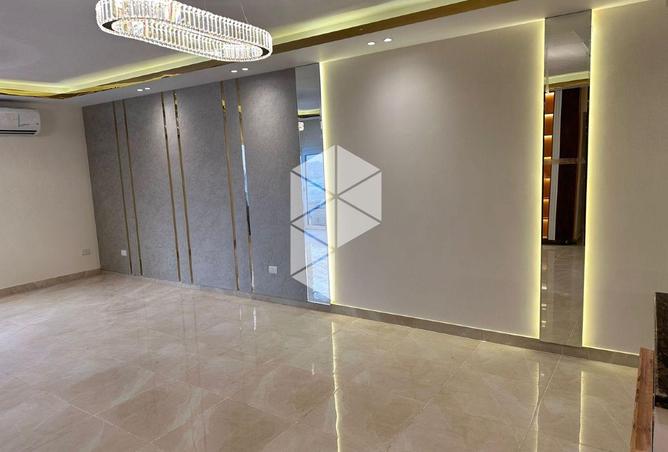 8472561 - Property Image 2