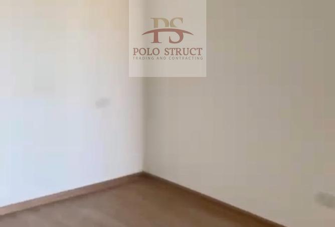 8053655 - Property Image 3