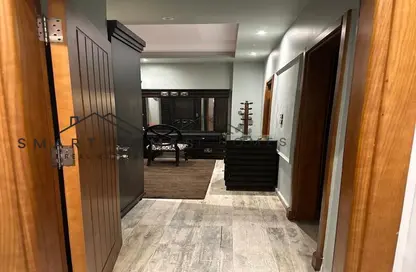 شقة - 3 غرف نوم - 2 حمامات للايجار في الحي الثامن - الشيخ زايد - الجيزة