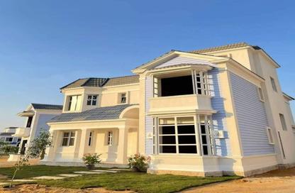 Villa - 4 Bedrooms - 3 Bathrooms for sale in Kingsway - Boulevard Road - Green Belt - 6 October City - Giza