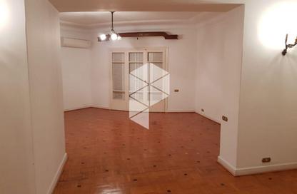 Apartment - 4 Bedrooms - 3 Bathrooms for rent in Ismail Mohamed St. - Zamalek - Cairo