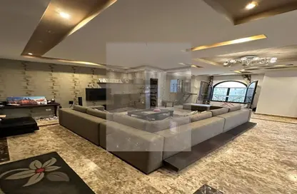 Apartment - 3 Bedrooms - 3 Bathrooms for sale in Al Narges - New Cairo City - Cairo