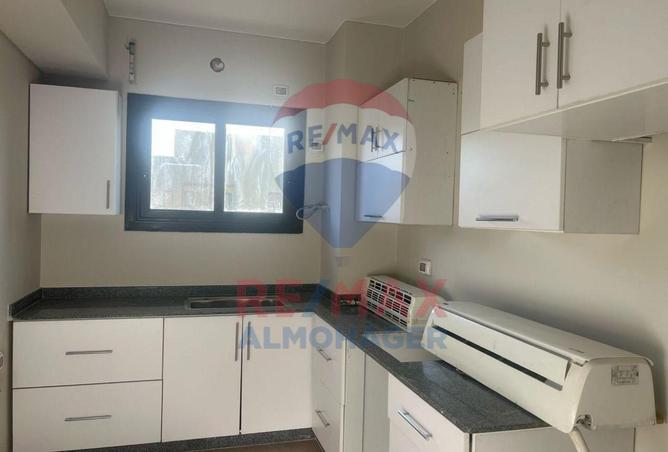 8126877 - Property Image 3