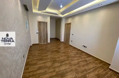 Apartment - 3 Bedrooms - 3 Bathrooms for sale in 16th District - Sheikh Zayed City - Giza