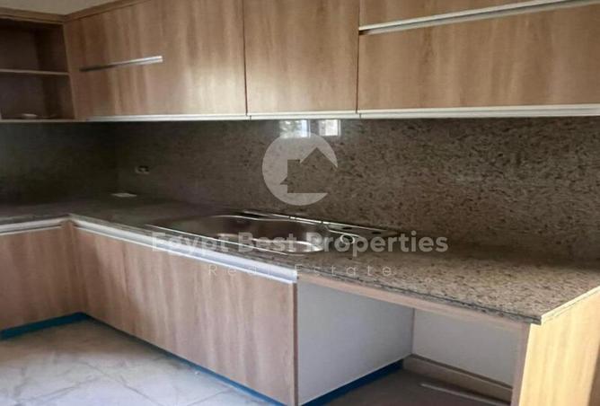 8007932 - Property Image 3