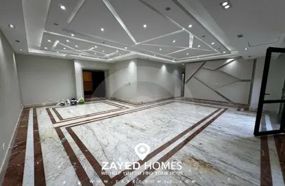 Apartment - 3 Bedrooms - 3 Bathrooms for sale in The Courtyards - Sheikh Zayed Compounds - Sheikh Zayed City - Giza