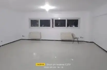 شقة - 2 غرف نوم - 3 حمامات للبيع في شارع الجزائر - امتداد المعادي الجديدة - حي المعادي - القاهرة