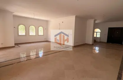 Twin House - 3 Bedrooms - 3 Bathrooms for rent in Madinaty - Cairo