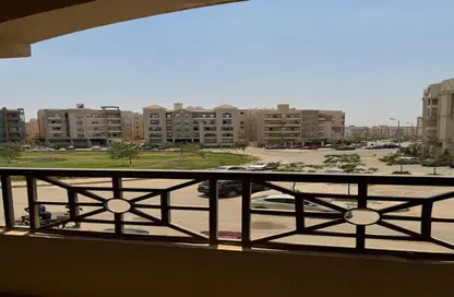 Apartment - 3 Bedrooms - 2 Bathrooms for sale in South Lotus - El Lotus - New Cairo City - Cairo