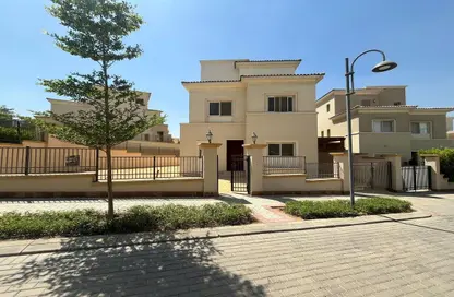 Villa - 3 Bedrooms - 3 Bathrooms for sale in Celesta Hills - Uptown Cairo - Mokattam - Cairo