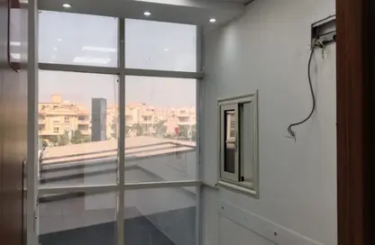 Clinic - Studio - 2 Bathrooms for rent in North Teseen St. - The 5th Settlement - New Cairo City - Cairo