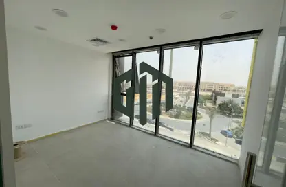 Office Space - Studio - 1 Bathroom for rent in Hyde Park - 5th Settlement Compounds - The 5th Settlement - New Cairo City - Cairo