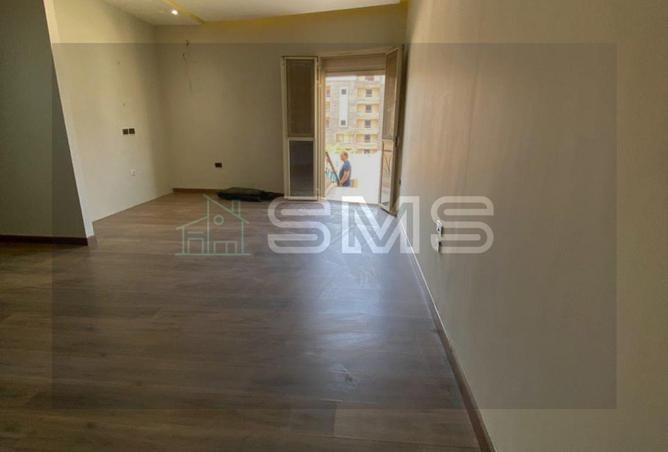 8210625 - Property Image 2