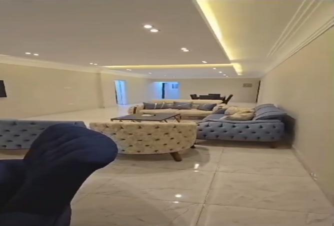 8033402 - Property Main Image