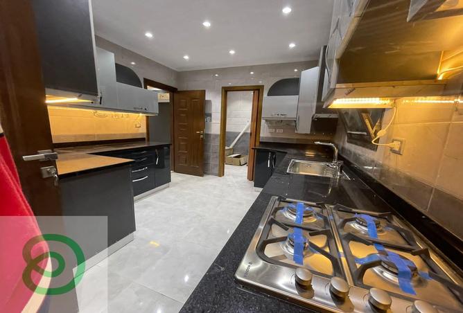 8300344 - Property Image 3