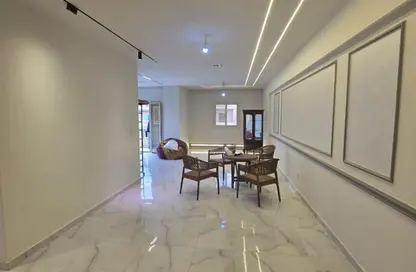 شقة - 3 غرف نوم - 2 حمامات للبيع في المجاورة الاولي - المنطقة السابعة - مدينة الشروق - القاهرة