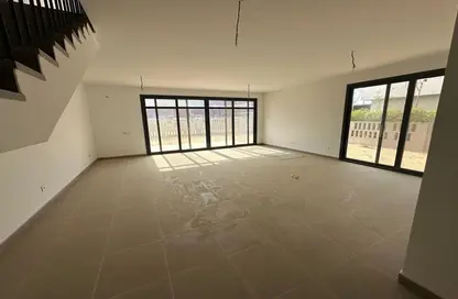 منزل مزدوج - 4 غرف نوم - 4 حمامات للبيع في كمبوند البروج - كمبوندات الشروق - مدينة الشروق - القاهرة