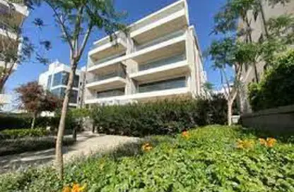Apartment - 3 Bedrooms - 3 Bathrooms for sale in Lake View Residence - 5th Settlement Compounds - The 5th Settlement - New Cairo City - Cairo