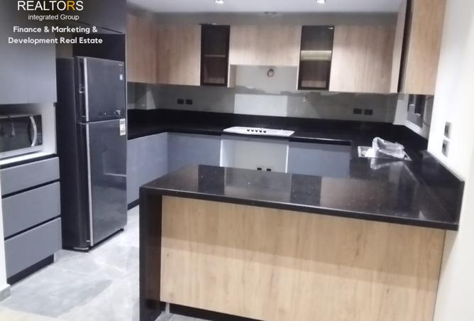 8222054 - Property Image 3