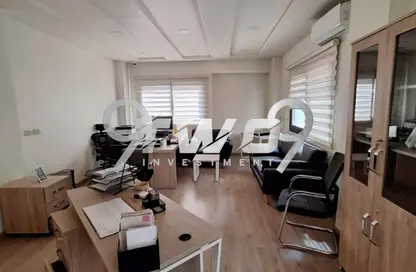 مساحات مكتبية - استوديو - 2 حمامات للايجار في وان قطامية - كمبوندات القطامية - القطامية - مدينة القاهرة الجديدة - القاهرة