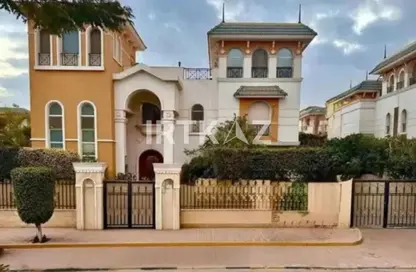 Villa - 5 Bedrooms - 6 Bathrooms for sale in Dyar Compound - 90 Street - The 5th Settlement - New Cairo City - Cairo