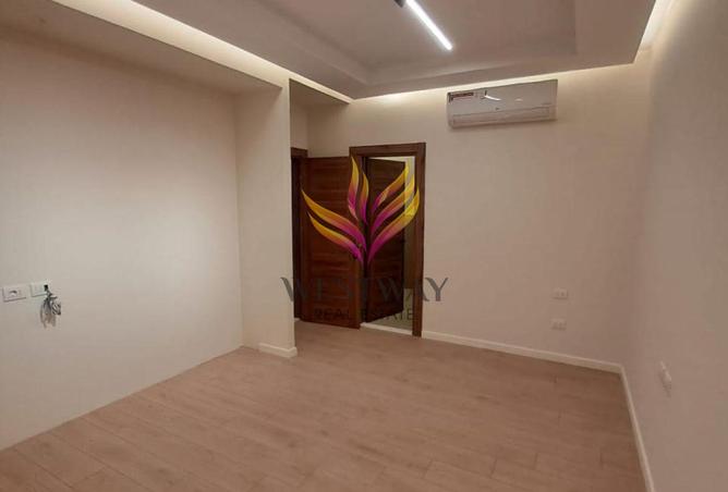 8194590 - Property Image 2