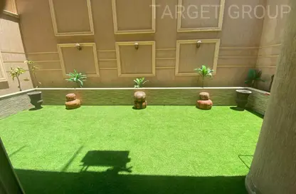 دوبلكس - 4 غرف نوم - 4 حمامات للايجار في محور العروبة - المنطقة أ - حى جنوب الاكايمية - مدينة القاهرة الجديدة - القاهرة