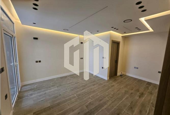 8358133 - Property Image 3