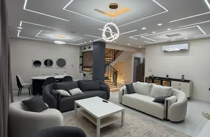 Townhouse - 4 Bedrooms - 3 Bathrooms for rent in Patio Al Zahraa - Sheikh Zayed Compounds - Sheikh Zayed City - Giza