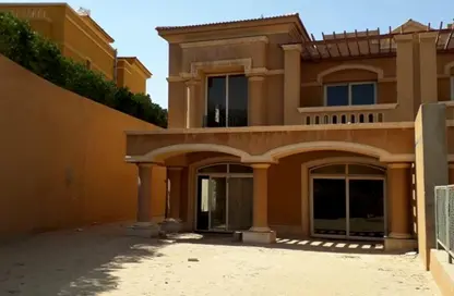 منزل مزدوج - 4 غرف نوم - 3 حمامات للبيع في رويال ميدوز - كمبوندات الشيخ زايد - الشيخ زايد - الجيزة