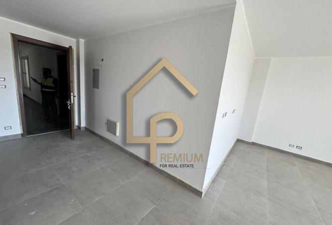 8034500 - Property Image 2