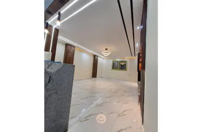 Apartment - 3 Bedrooms - 2 Bathrooms for sale in Gate 1 - Khofo - Hadayek El Ahram - Giza