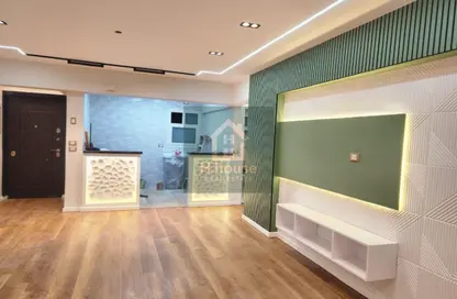 Apartment - 2 Bedrooms - 1 Bathroom for sale in El Rehab Extension - Al Rehab - New Cairo City - Cairo