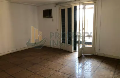 Apartment - 3 Bedrooms - 2 Bathrooms for sale in Gamal Al Din Abou Al Mahasen Square - Garden City - Cairo