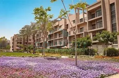 Apartment - 3 Bedrooms - 2 Bathrooms for sale in Moon Residences - Fifth Square - The 5th Settlement - New Cairo City - Cairo