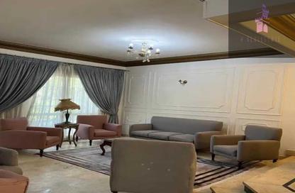 منزل مزدوج - 4 غرف نوم - 4 حمامات للايجار في حدائق المهندسين - الحي الرابع - الشيخ زايد - الجيزة