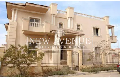 Villa - 6 Bedrooms - 7+ Bathrooms for sale in Maxim - The 1st Settlement - New Cairo City - Cairo