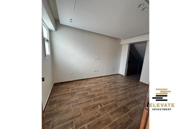 8381450 - Property Image 3