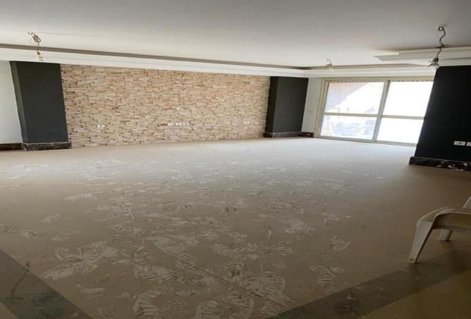 8433096 - Property Main Image