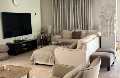 Villa - 4 Bedrooms - 5 Bathrooms for sale in Mivida - 5th Settlement Compounds - The 5th Settlement - New Cairo City - Cairo