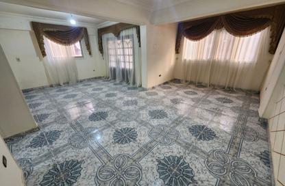 Apartment - 3 Bedrooms - 2 Bathrooms for sale in Ahmed Al Semman St. - 8th Zone - Nasr City - Cairo