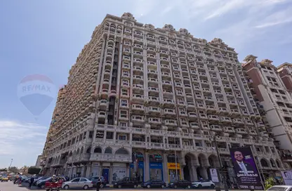 Apartment - 7 Bedrooms - 5 Bathrooms for sale in Smouha - Hay Sharq - Alexandria