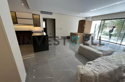 Apartment - 2 Bedrooms - 3 Bathrooms for sale in Lake View Residence - 5th Settlement Compounds - The 5th Settlement - New Cairo City - Cairo