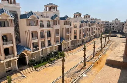 Apartment - 2 Bedrooms - 2 Bathrooms for sale in Noaman Gomaa St. - 2nd District - Obour City - Qalyubia