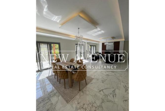 8321881 - Property Image 2