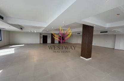 Office Space - Studio - 5 Bathrooms for rent in Arkan Plaza - 26th of July Corridor - Sheikh Zayed City - Giza