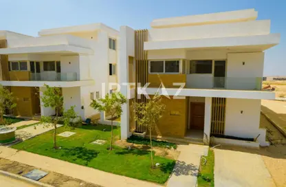 Townhouse - 3 Bedrooms - 3 Bathrooms for sale in Mountain View iCity - 5th Settlement Compounds - The 5th Settlement - New Cairo City - Cairo