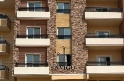 Apartment - 3 Bedrooms - 2 Bathrooms for sale in Bait Alwatan - The 5th Settlement - New Cairo City - Cairo
