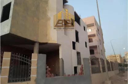 Villa - 3 Bedrooms - 2 Bathrooms for sale in Fatima Zahra St. - 2nd District - Obour City - Qalyubia