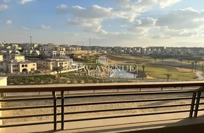 فيلا - 5 غرف نوم - 5 حمامات للبيع في سيليستا هيلز - اب تاون كايرو - المقطم - القاهرة